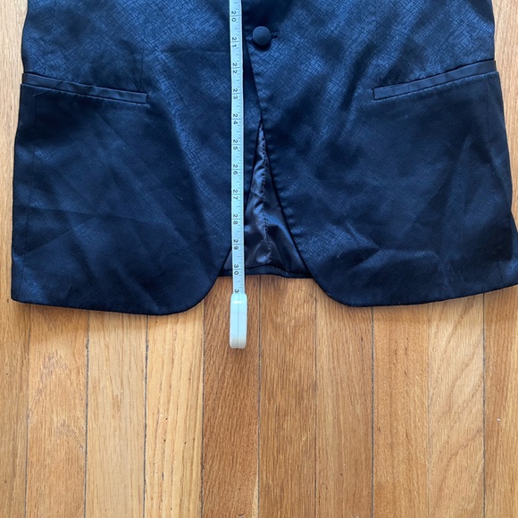 Men's Black Tuxedo Smoking Jacket - 38R - Picture 6 of 7